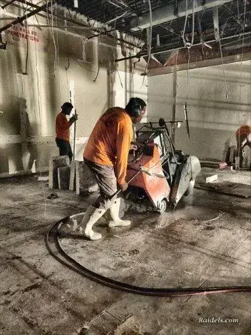 Slab Saw Operator