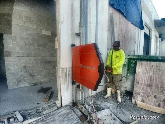 Track Sawing in a warehouse in Doral. Customer needed a now window opening in a shear wall.