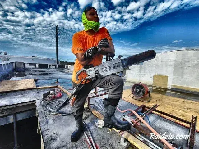 Hydraulic Chainsaw